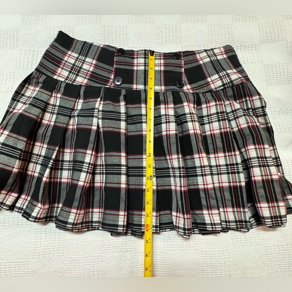 Urban Rose Chic Plaid Skater Skirt - Black, White, and Red - Picture 7 of 7